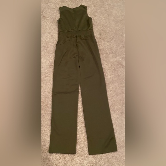 Army green jumpsuit- Oprah Winfreys Favorites - Picture 2 of 2